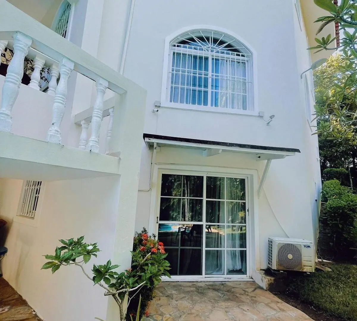 Villa Esmeralda Peaceful 4Bd Ba Beach Home With Pool In Playa Laguna Sosúa