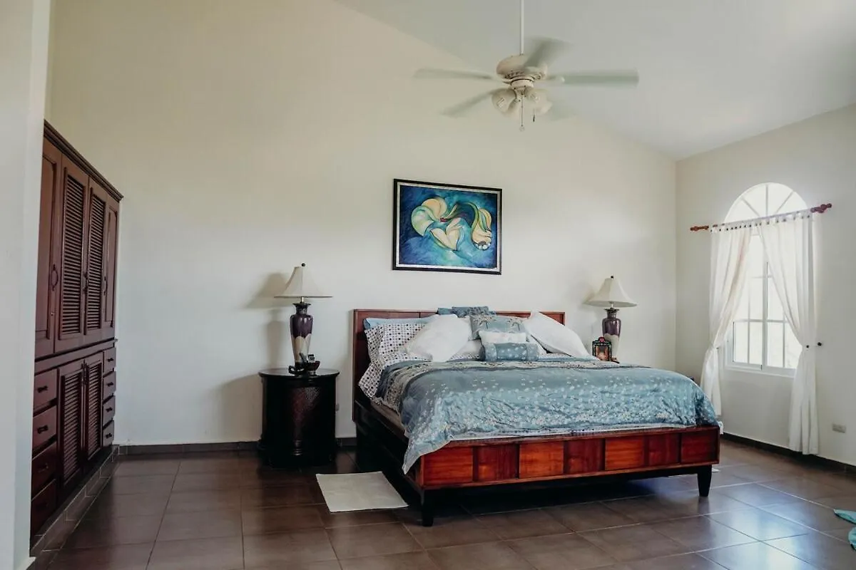 Villa Esmeralda Peaceful 4Bd Ba Beach Home With Pool In Playa Laguna Sosúa