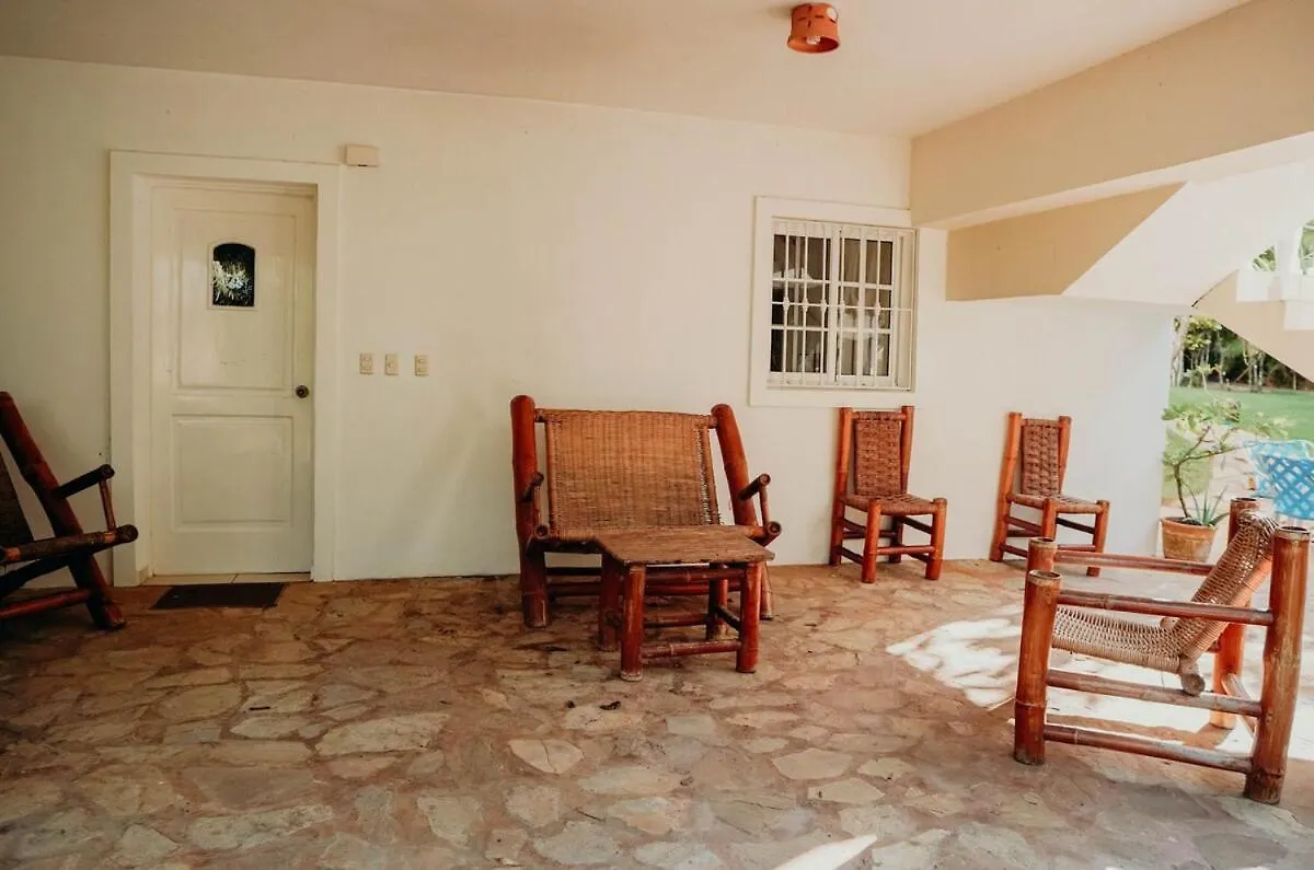 Villa Esmeralda Peaceful 4Bd Ba Beach Home With Pool In Playa Laguna Sosúa