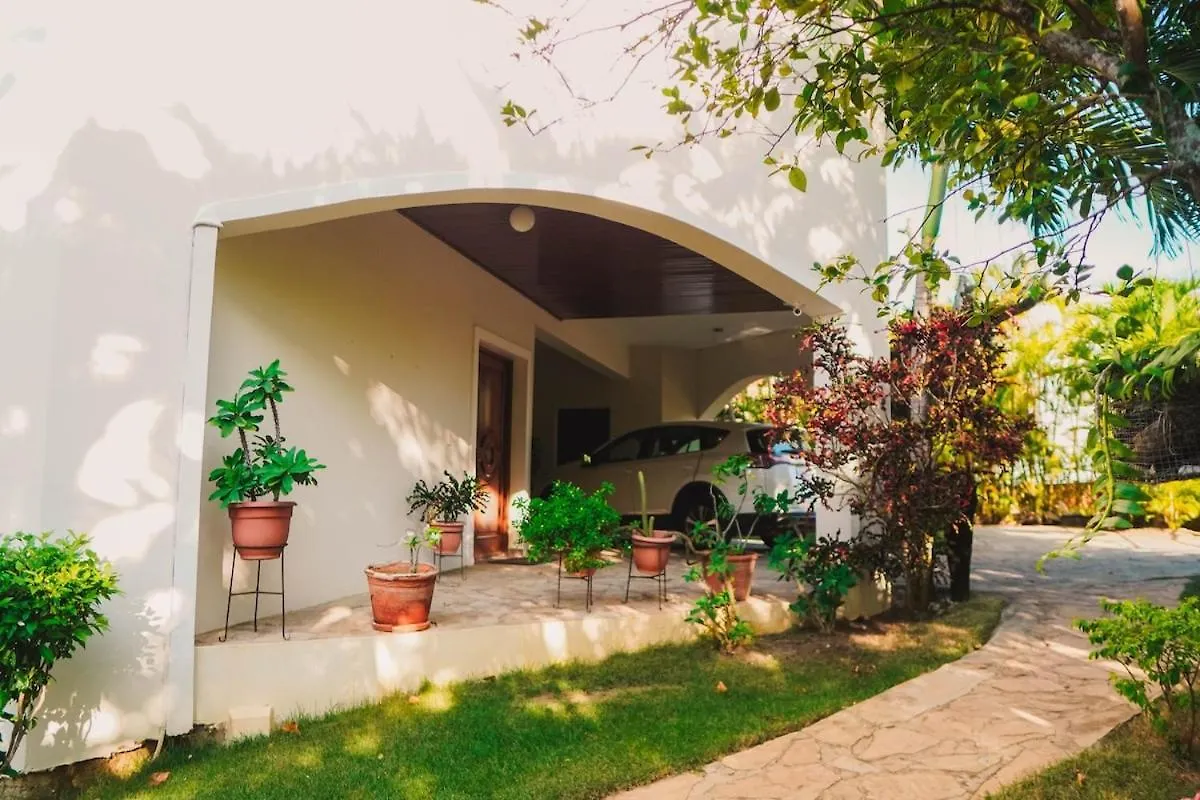Villa Esmeralda Peaceful 4Bd Ba Beach Home With Pool In Playa Laguna Sosúa